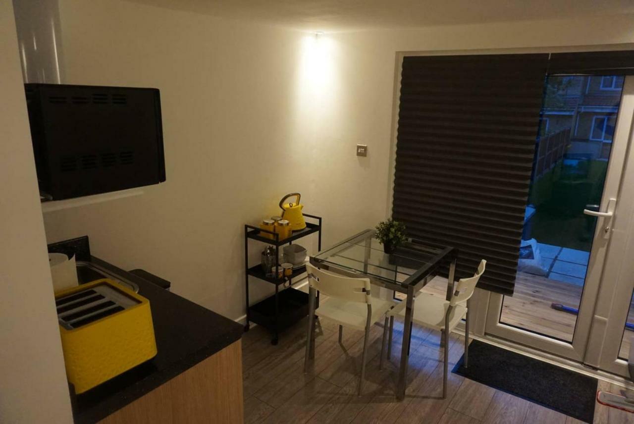 Rjo Serviced Accommodation Purfleet Εξωτερικό φωτογραφία